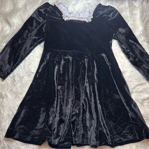 🎃Elegant Black Velvety Kids Costume Dress (Can be for Wednesday costume)🎃